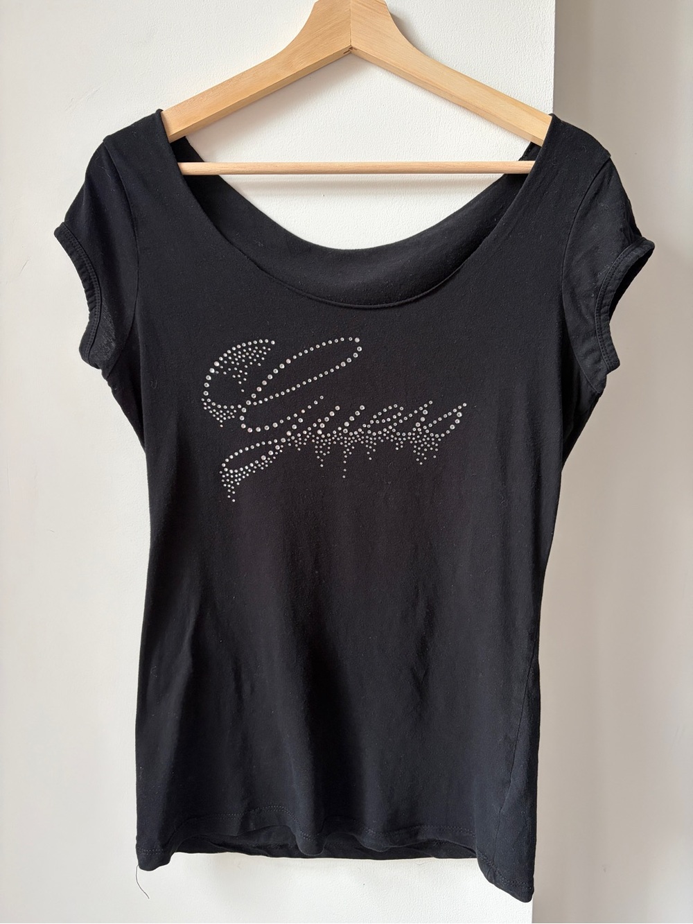 Off the shoulder Guess rhinestone top